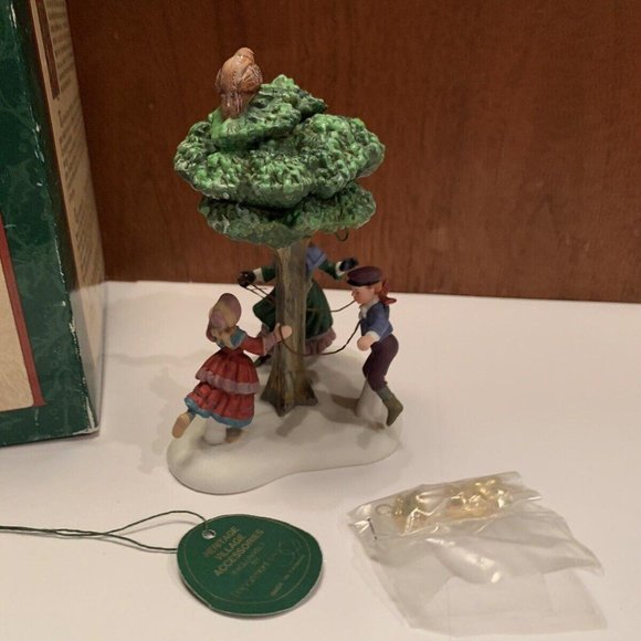 12 Days Of Dickens Village Department 56 Dept 56 A Partridge In A Pear Tree - Picture 1 of 12
